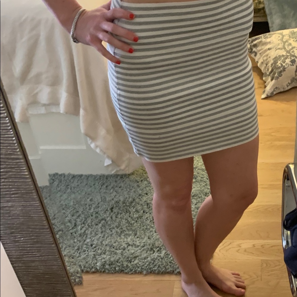 Pleasure Doing Business Skirt - Picture 3 of 4